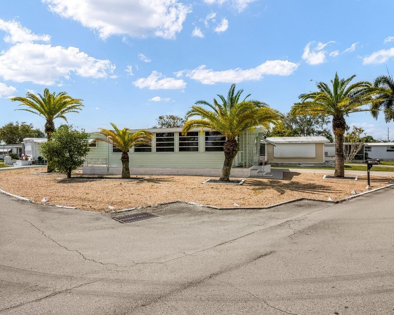 8500 SW 21st Street, Davie, FL 33324 Photo