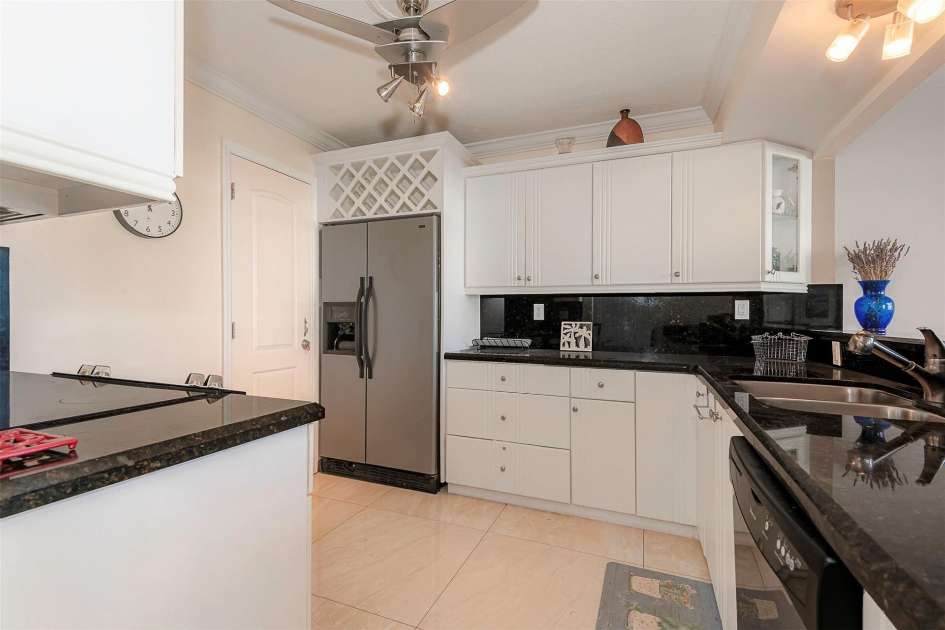2017 S Ocean Drive, Unit 307, Hallandale Beach, FL 33009 Photo