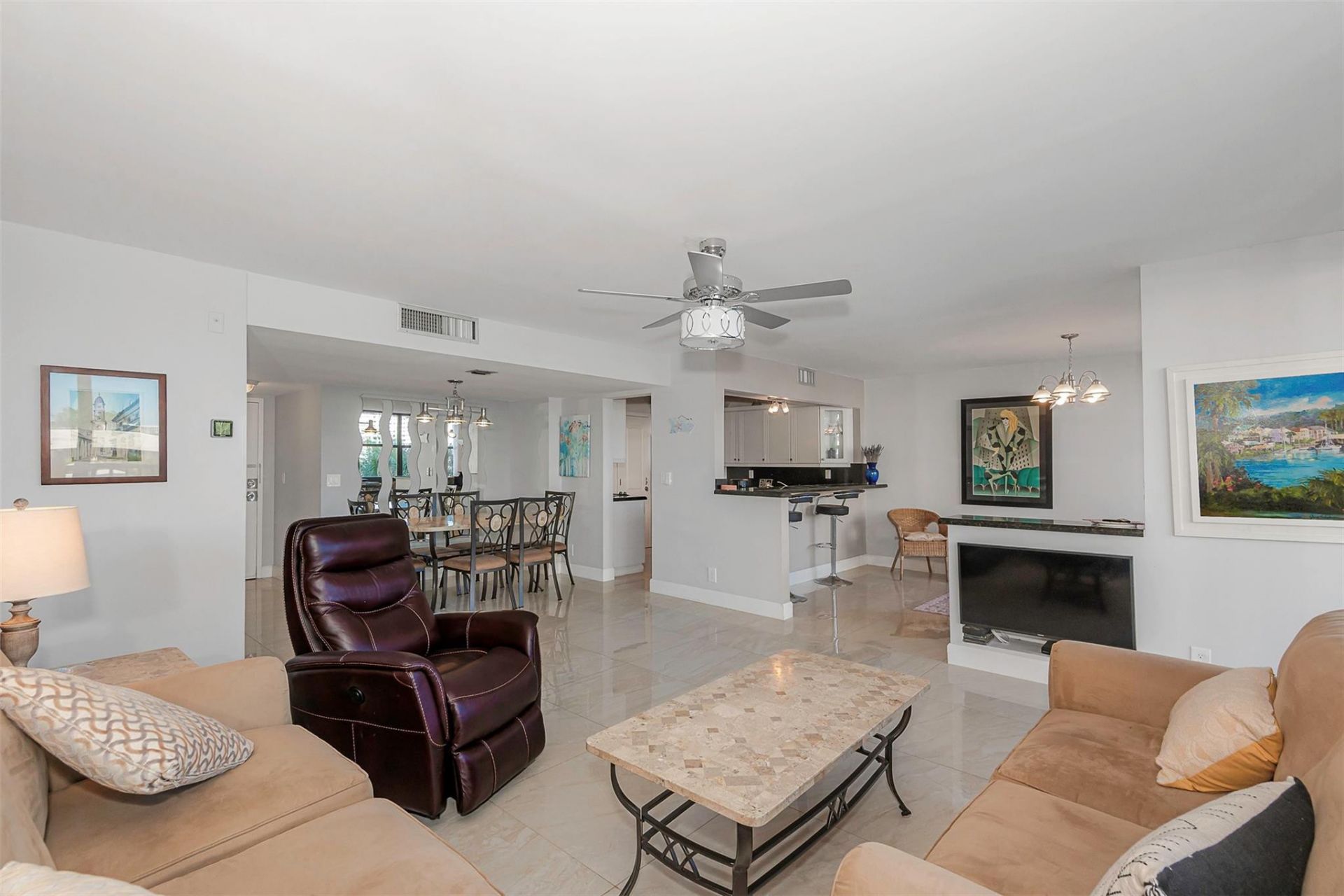 2017 S Ocean Drive, Unit 307, Hallandale Beach, FL 33009 Photo