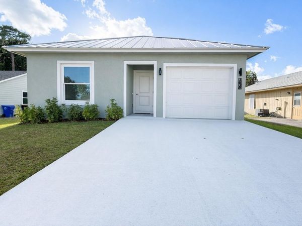 1635 SW 22nd Ave, Vero Beach, FL 32962