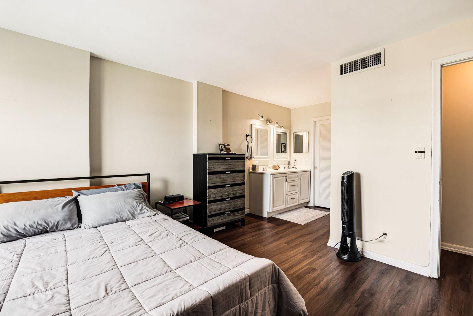 6 Royal Palm Way, Unit 303, Boca Raton, FL 33432 Photo