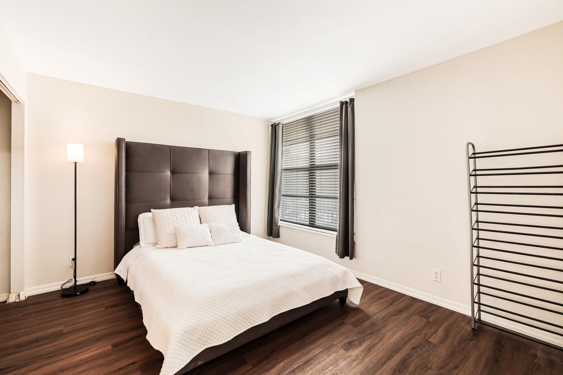 6 Royal Palm Way, Unit 303, Boca Raton, FL 33432 Photo