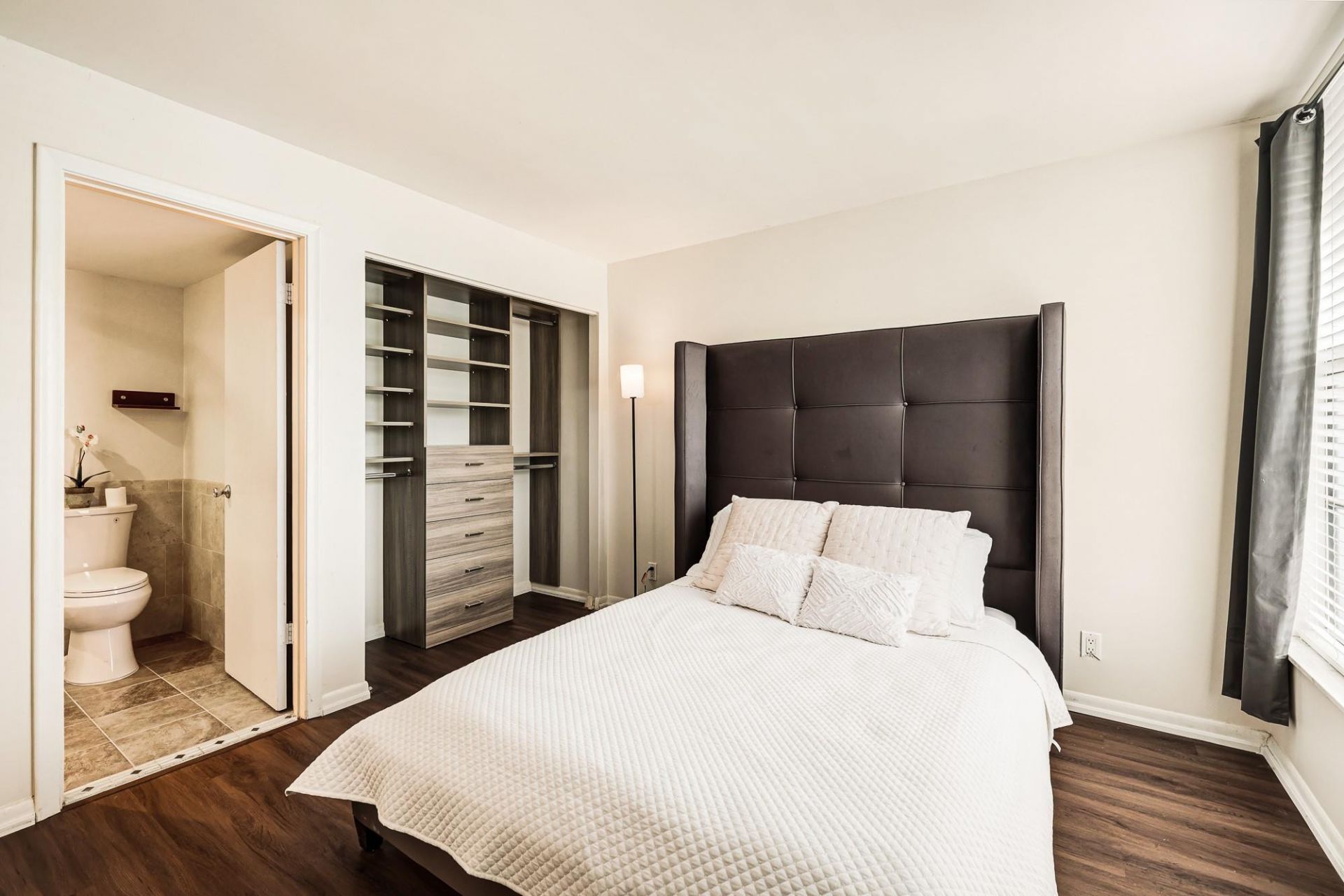 6 Royal Palm Way, Unit 303, Boca Raton, FL 33432 Photo