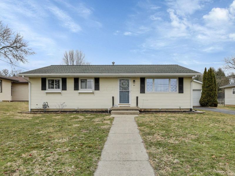 96 Thornhill Drive, Thornville, OH 43076 Photo 2