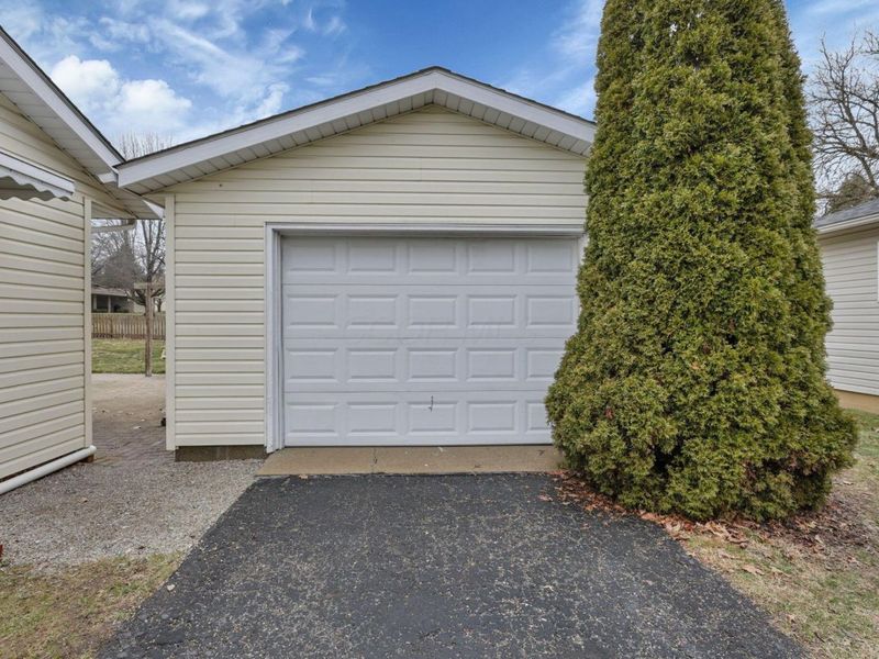 96 Thornhill Drive, Thornville, OH 43076 Photo 21