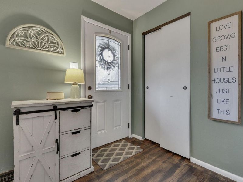 96 Thornhill Drive, Thornville, OH 43076 Photo 4