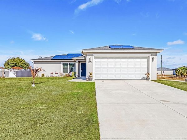 9032 Meadow Circle, La Belle, FL 33935