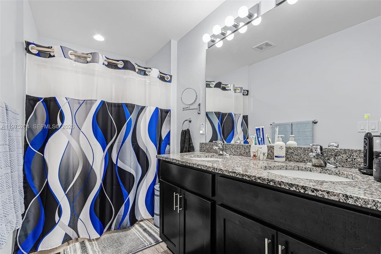 9032 Meadow Circle, La Belle, FL 33935 Photo