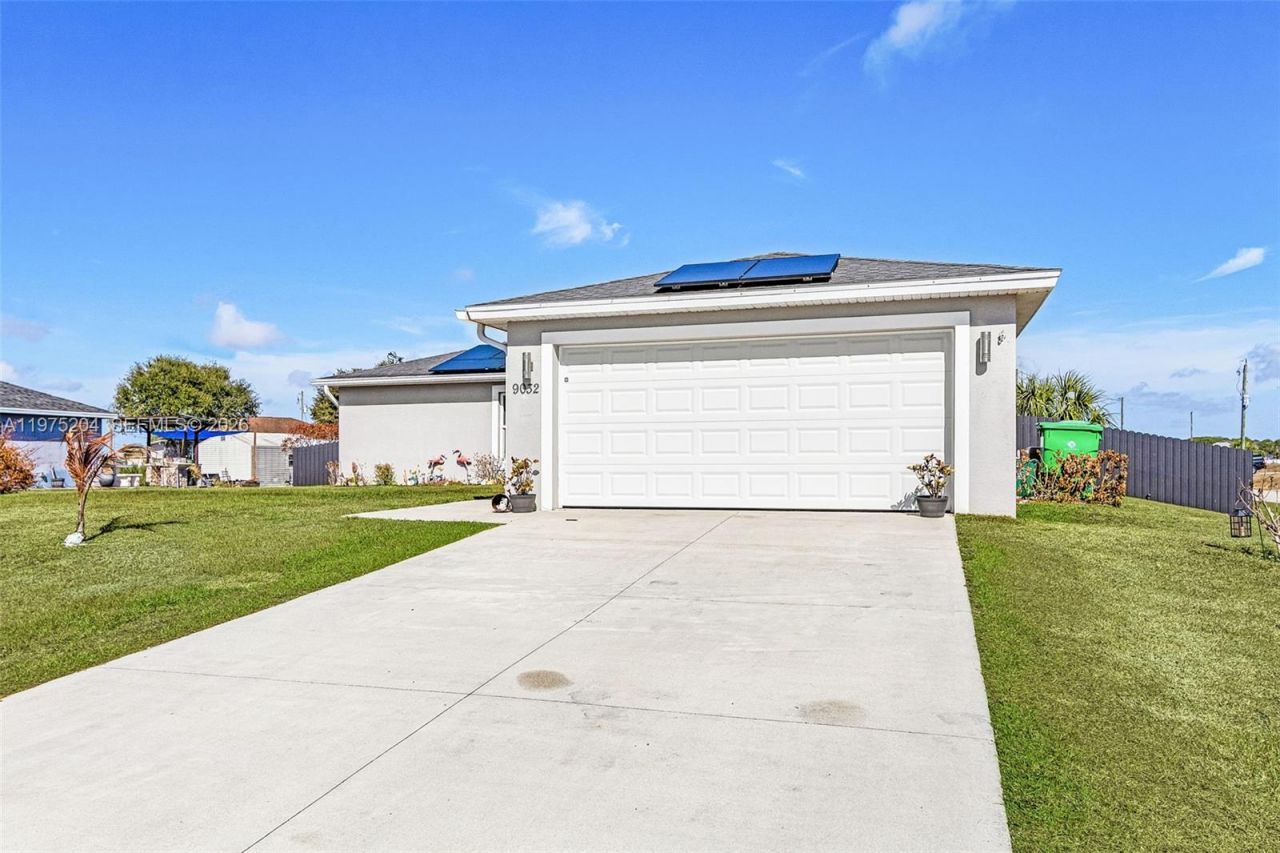9032 Meadow Circle, La Belle, FL 33935 Photo
