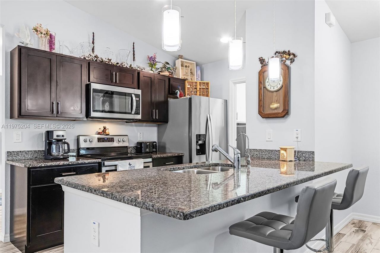 9032 Meadow Circle, La Belle, FL 33935 Photo