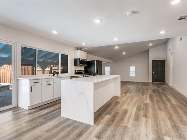 1535 Carnation Drive, Lewisville, TX 75067