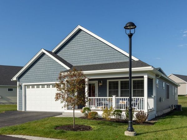 27 MULBERRY Lane, Epping, NH 03042