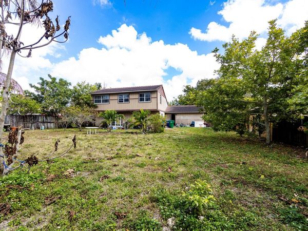 4404 NW 75th terr, Coral Springs, FL 33065