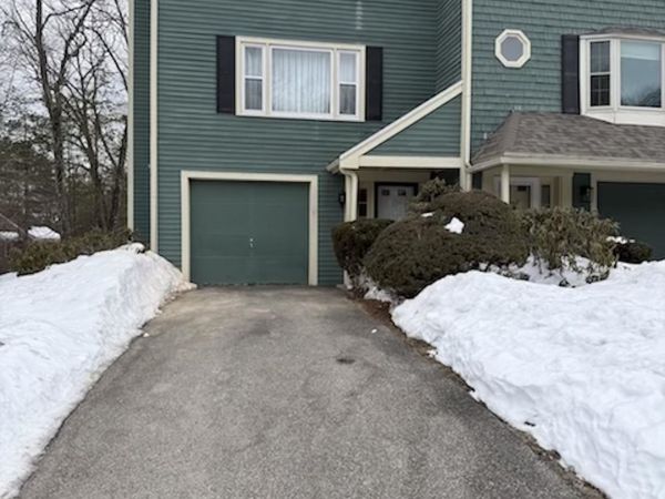 17 Walnut Circle, Merrimack, NH 03054