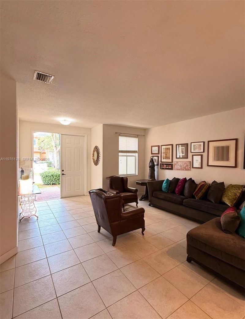 11010 NW 87th St , Doral, FL 33178 Photo