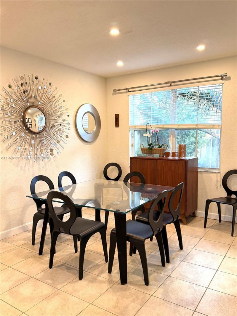 11010 NW 87th St , Doral, FL 33178 Photo