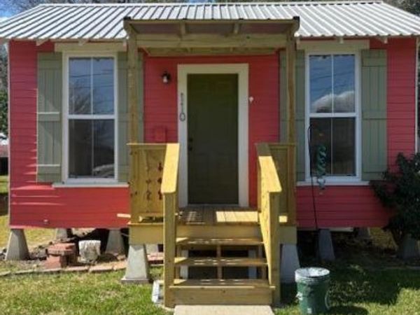 110 Patin Street, Breaux Bridge, LA 70517
