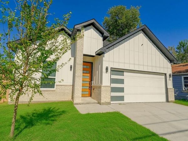 4307 Jamaica Street , Dallas, TX 75210