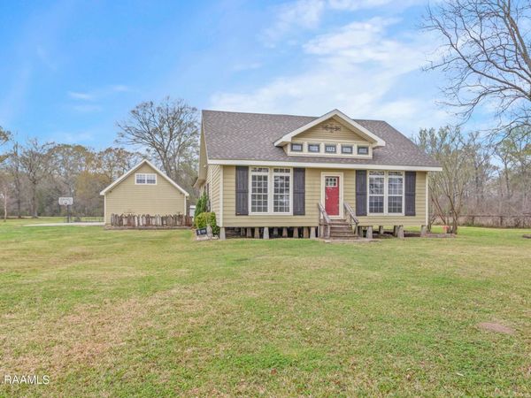 255 Saint Raphael Drive , Church Point, LA 70525