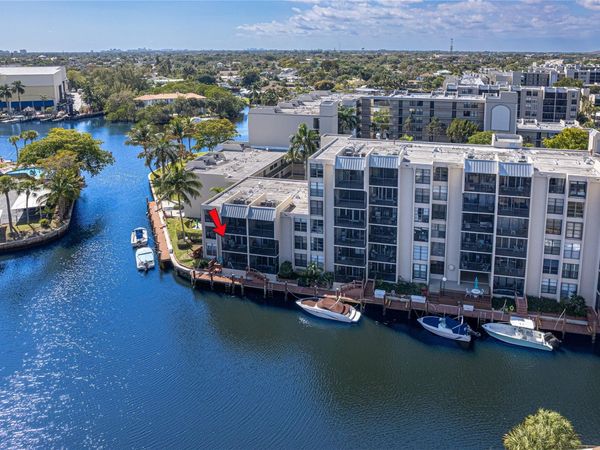 6 Royal Palm Way, Unit 211, Boca Raton, FL 33432