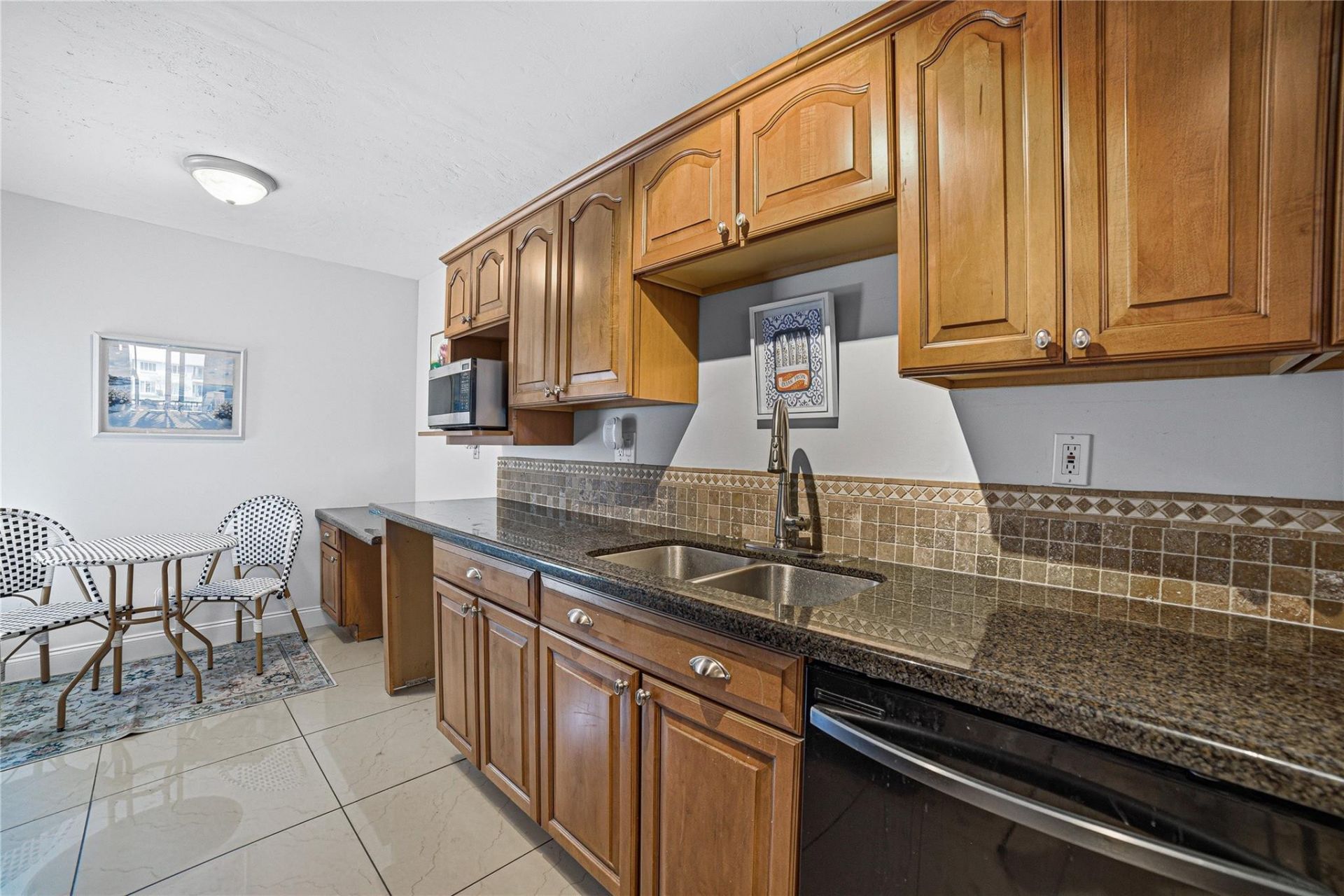 6 Royal Palm Way, Unit 211, Boca Raton, FL 33432 Photo