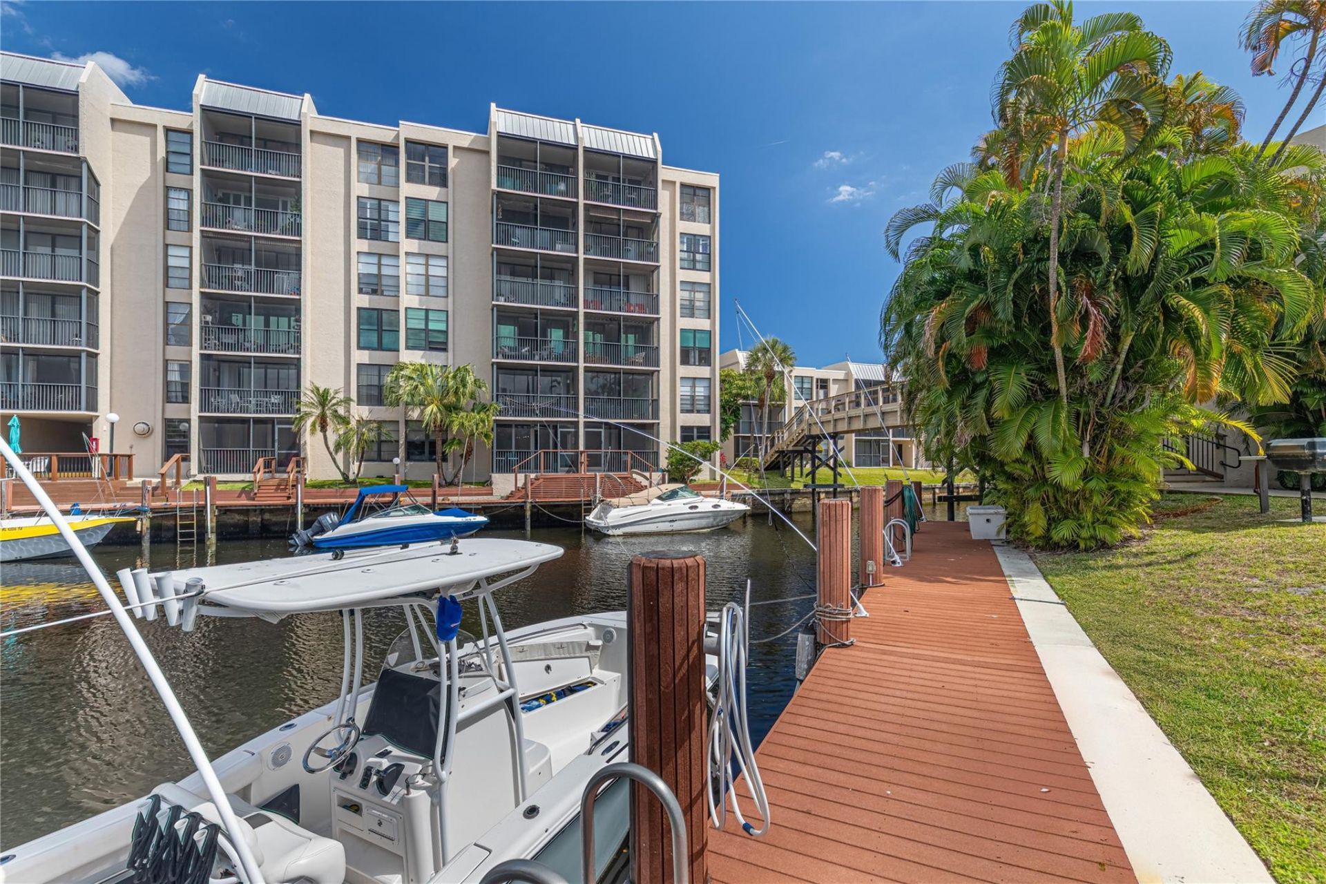 6 Royal Palm Way, Unit 211, Boca Raton, FL 33432 Photo