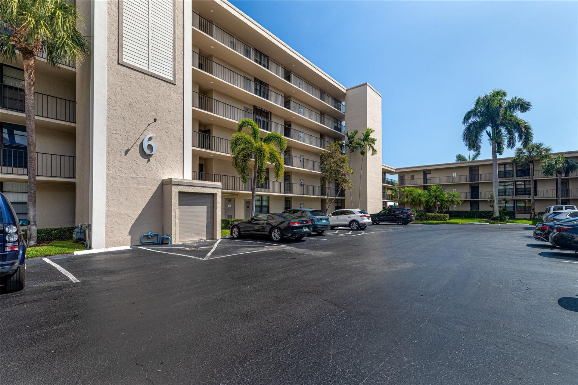 6 Royal Palm Way, Unit 211, Boca Raton, FL 33432 Photo