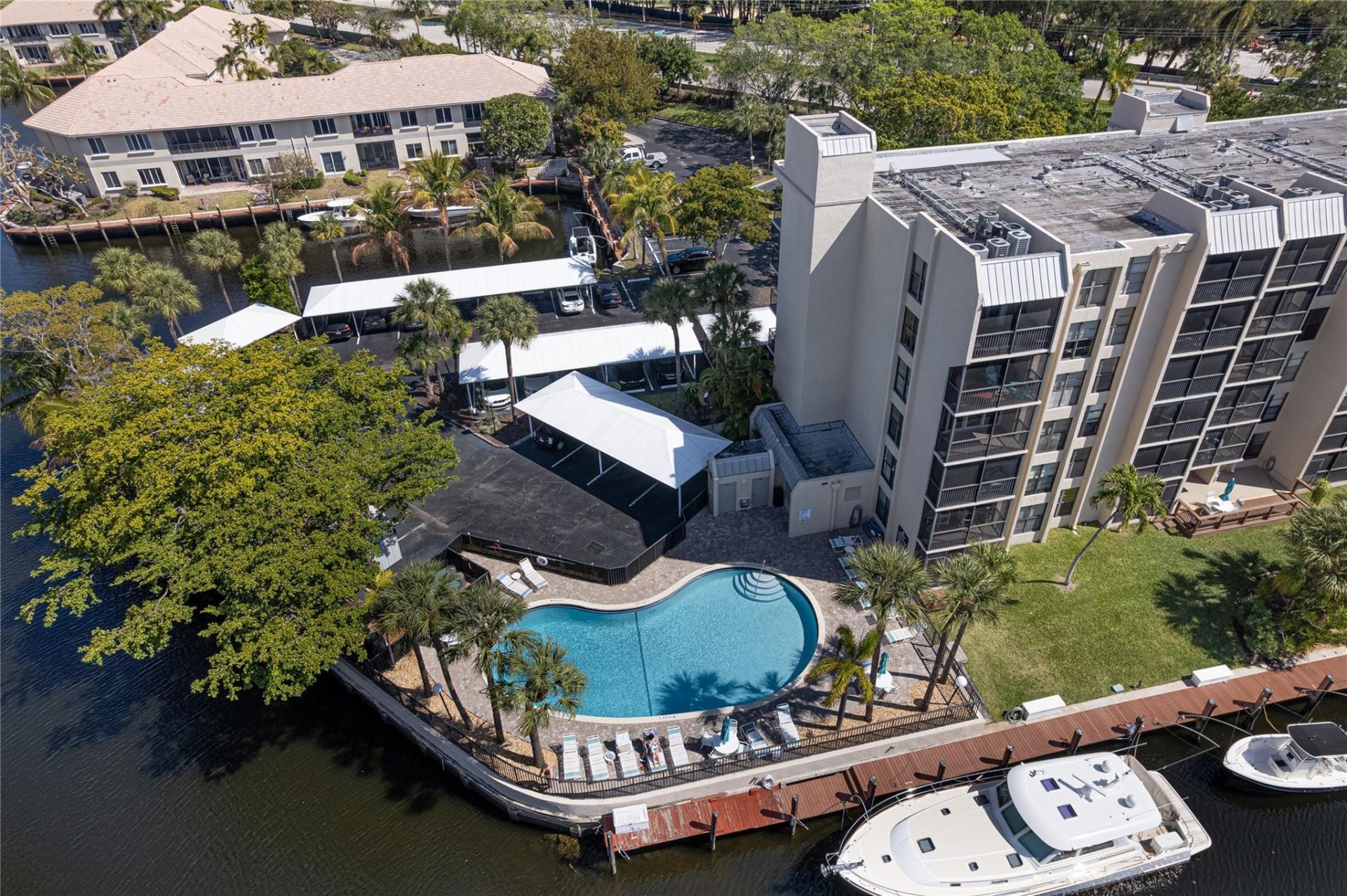 6 Royal Palm Way, Unit 211, Boca Raton, FL 33432 Photo