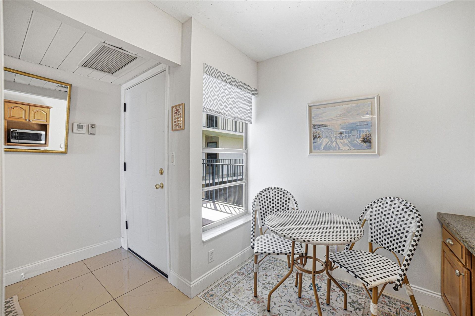 6 Royal Palm Way, Unit 211, Boca Raton, FL 33432 Photo