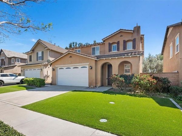 15699 Slowik Court, Fontana, CA 92336