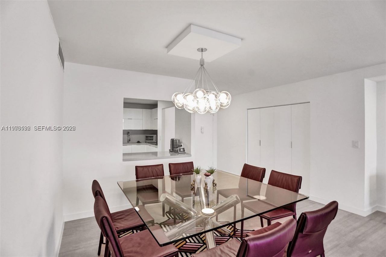 2500 Parkview Dr, Unit 1912, Hallandale Beach, FL 33009 Photo