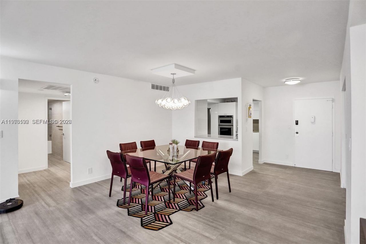 2500 Parkview Dr, Unit 1912, Hallandale Beach, FL 33009 Photo