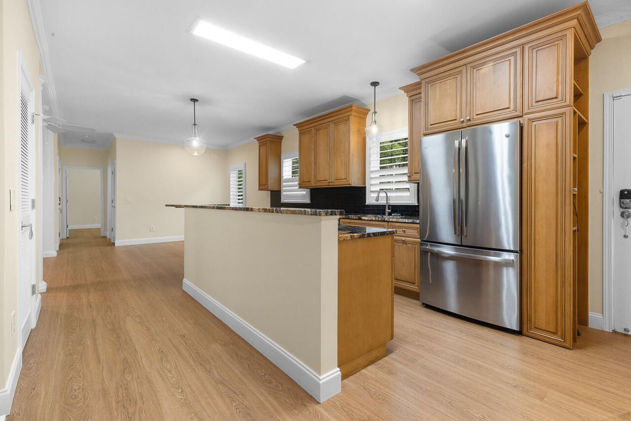 197 Hideaway Lane Photo 32