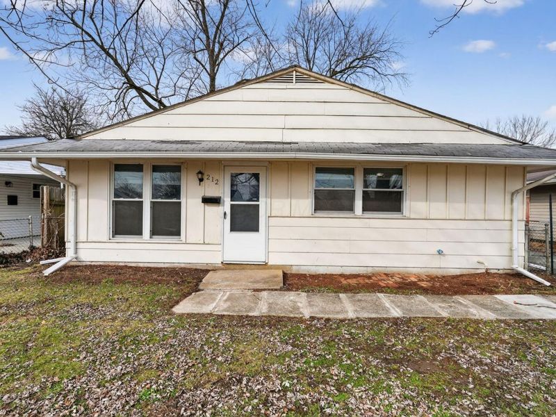 212 E Alcott Road, Columbus, OH 43207 Photo 1