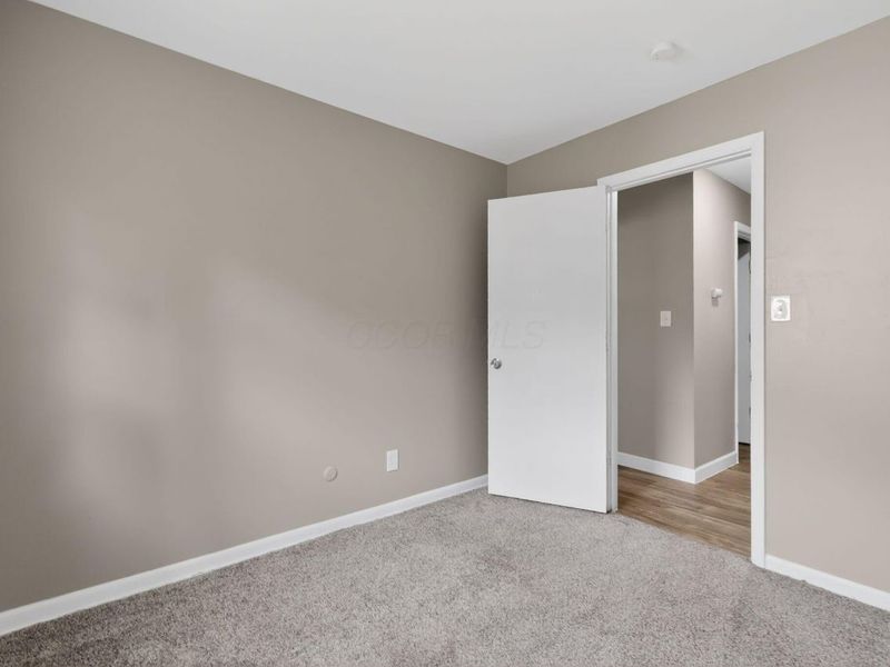 212 E Alcott Road, Columbus, OH 43207 Photo 18