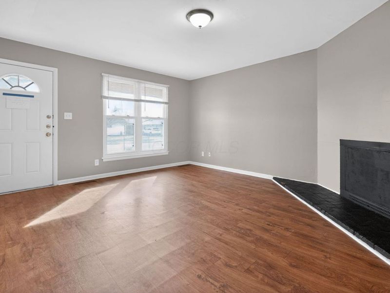 212 E Alcott Road, Columbus, OH 43207 Photo 2