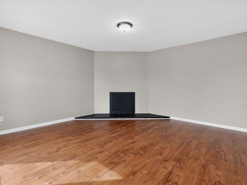 212 E Alcott Road, Columbus, OH 43207 Photo 4