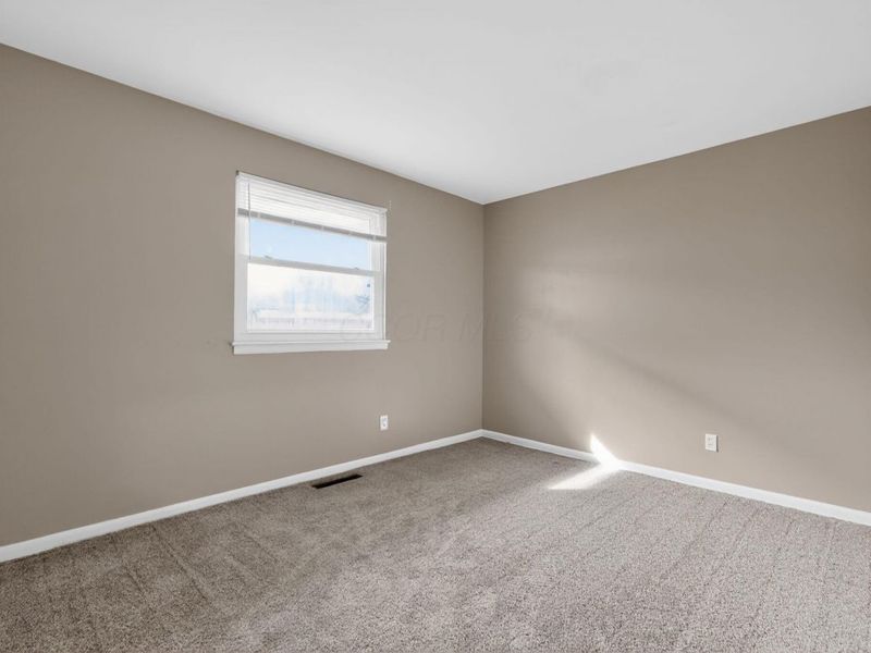 212 E Alcott Road, Columbus, OH 43207 Photo 7