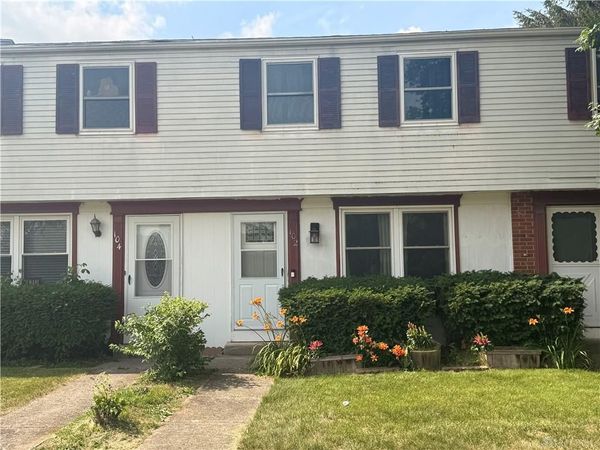 102 Concord Farm Road, Englewood, OH 45322