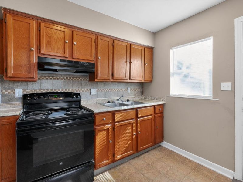 2145 Argyle Drive, Columbus, OH 43219 Photo 12