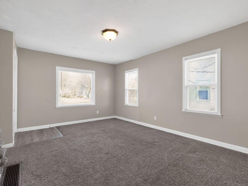 2145 Argyle Drive, Columbus, OH 43219 Photo 6