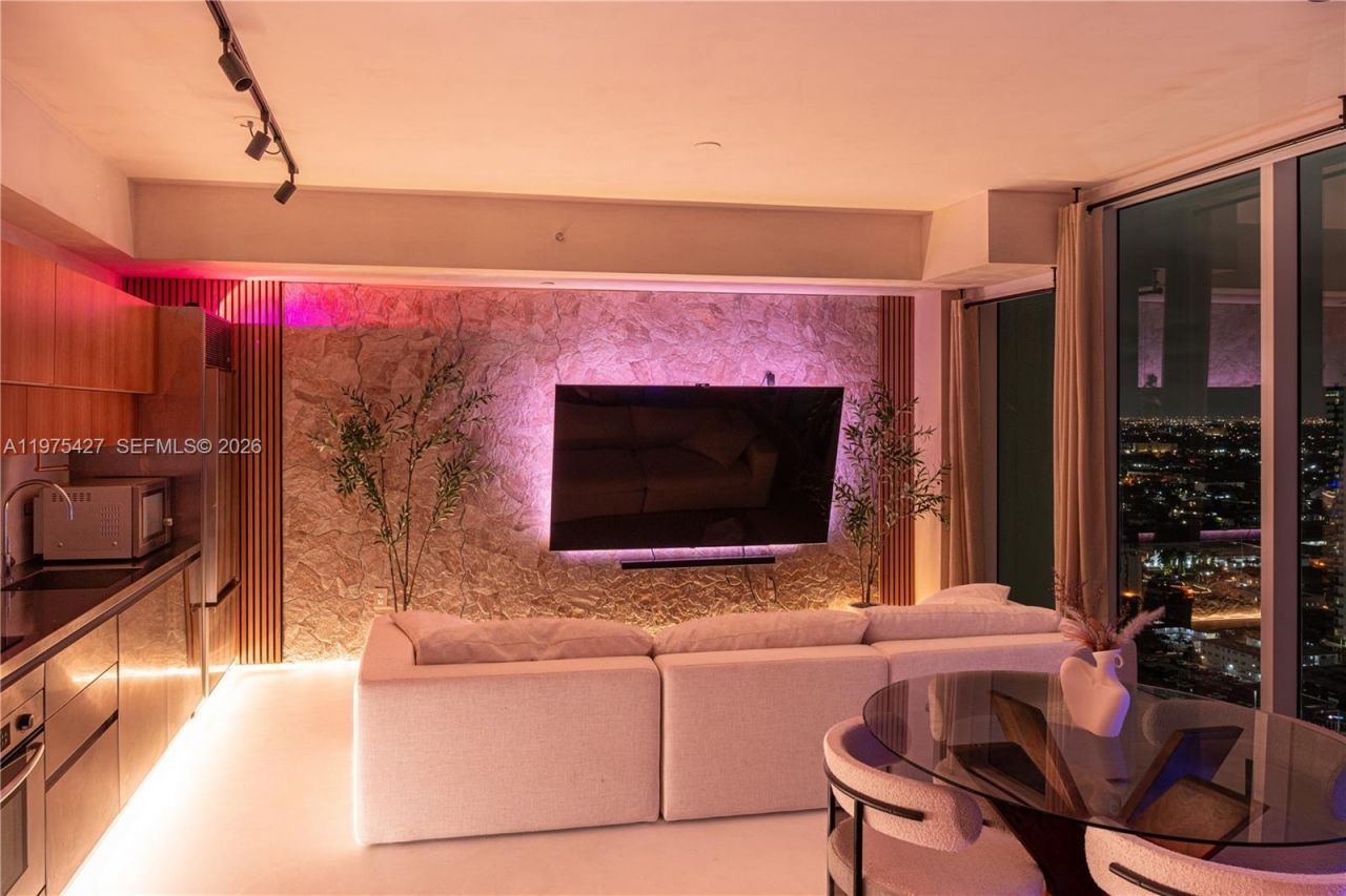 1040 Biscayne Blvd, Unit Apt 2905, Miami, FL 33132 Photo