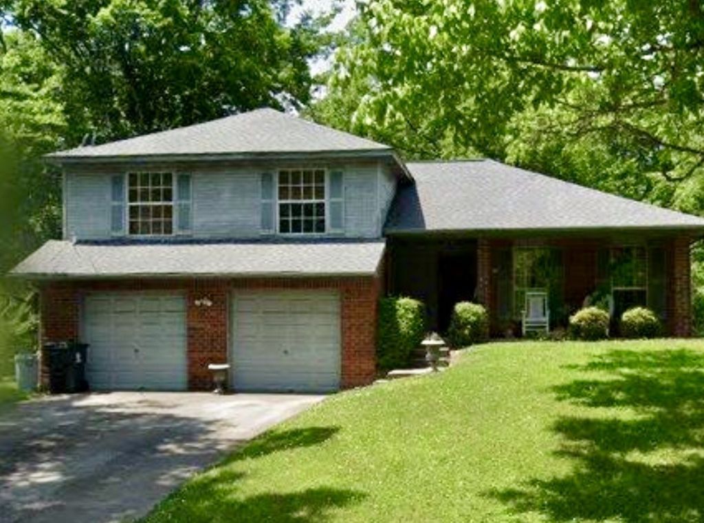 1717 Ridgemere Ct  Hermitage, TN 37076