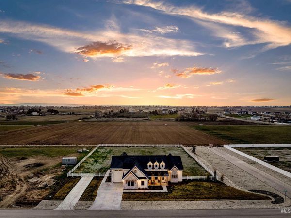 24853 Haflinger Way, Middleton, ID 83644