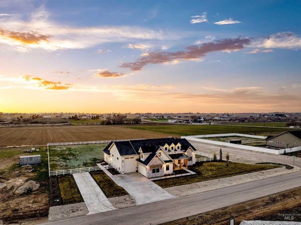 24853 Haflinger Way, Middleton, ID 83644