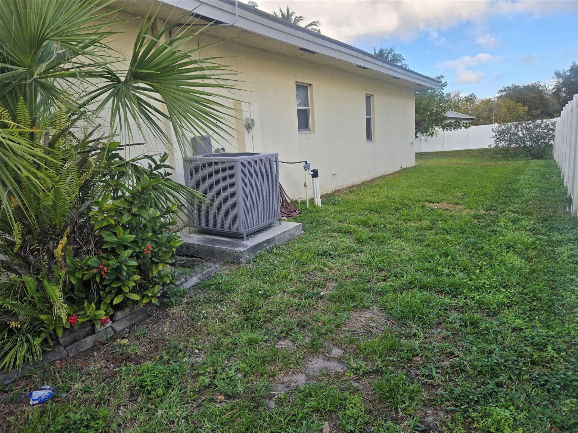 300 NW 17th Avenue, Pompano Beach, FL 33069 Photo