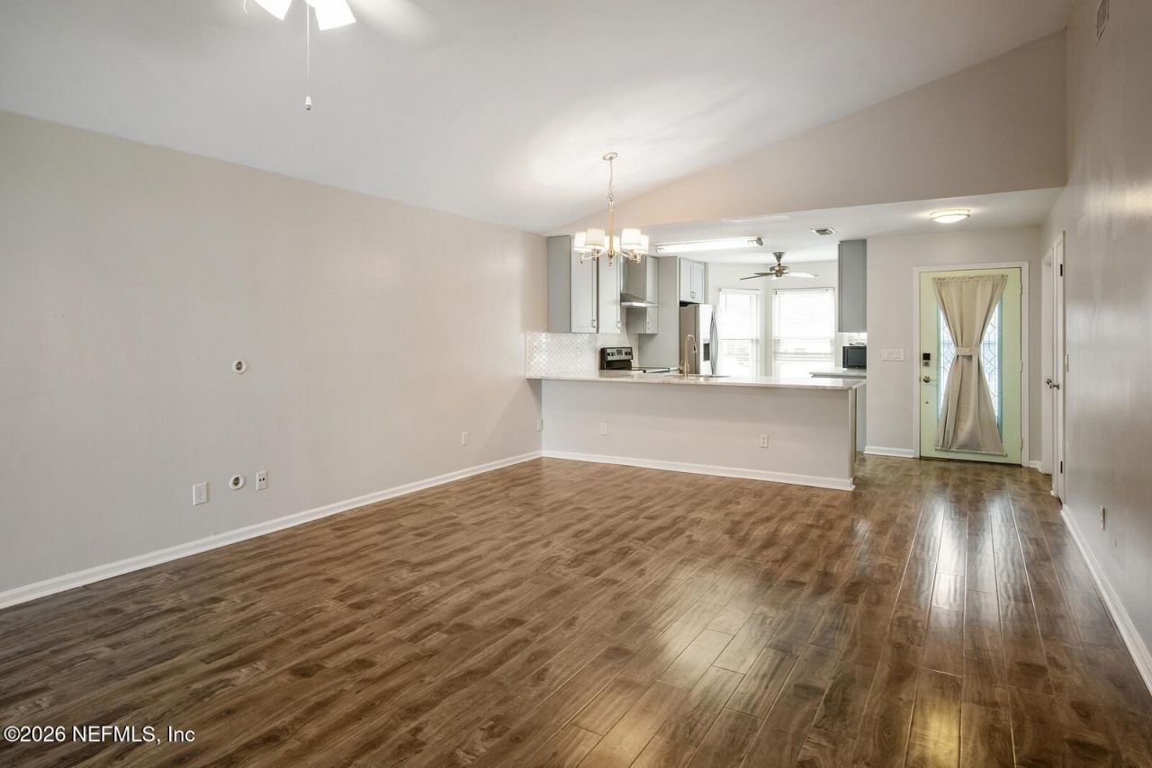 1329 Cove Landing Drive, Jacksonville, FL 32233 Photo