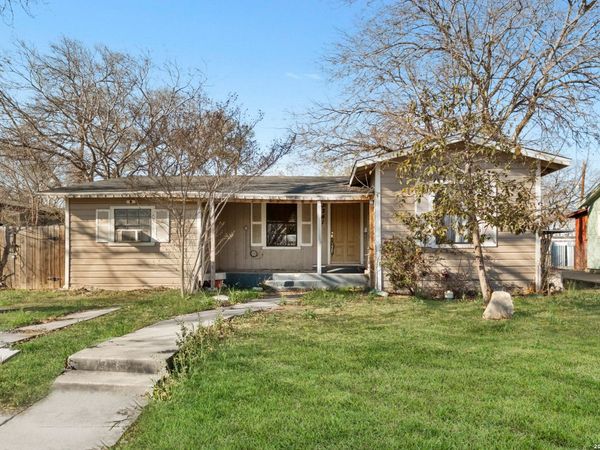 241 Archimedes Dr, San Antonio, TX 78223