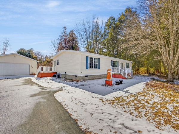 12459 Pierce Road, Stanwood, MI 49346