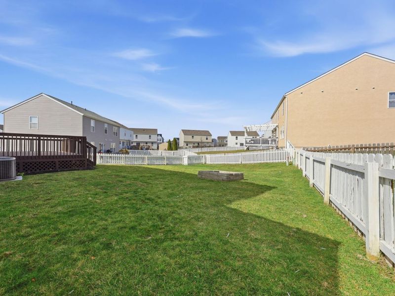 207 Autumn Leaves Way, Johnstown, OH 43031 Photo 7